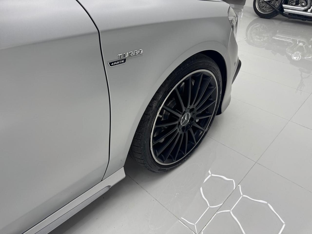 Mercedes-Benz CLA 45 AMG 381Cv