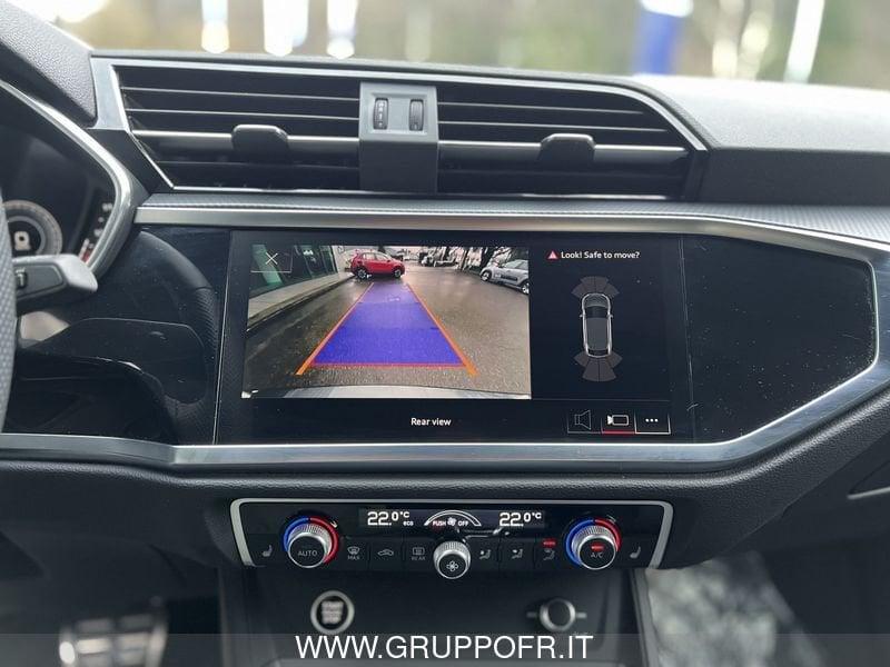 Audi Q3 35 TDI S tronic Identity Black