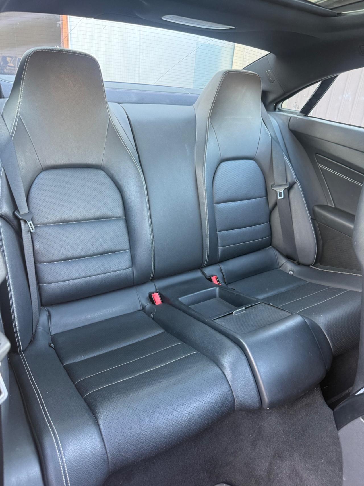 Mercedes-benz E 220 Coupé BlueTEC Premium
