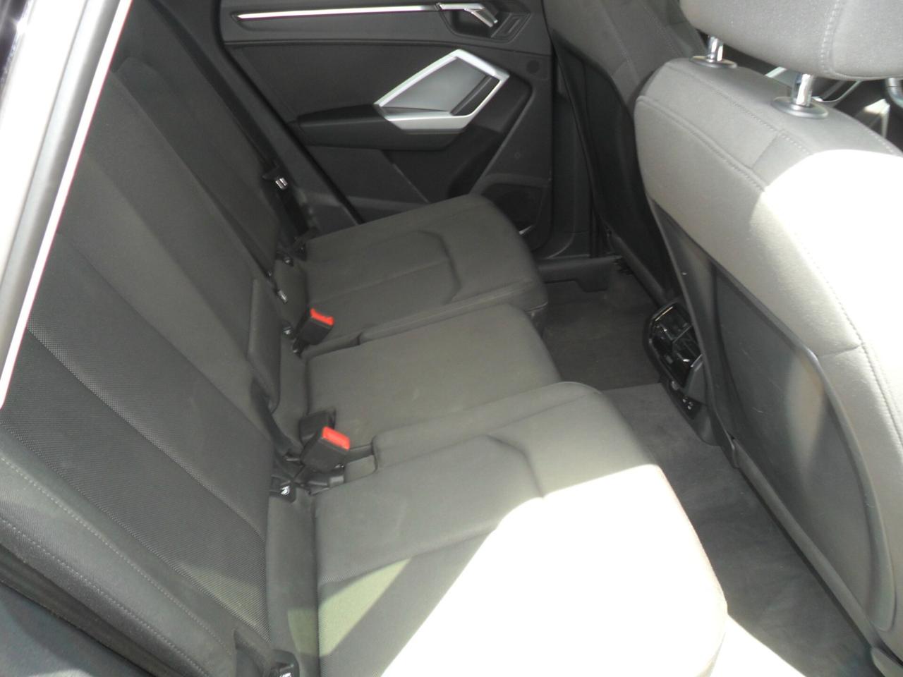 Audi Q3 35 TDI quattro S tronic line edition
