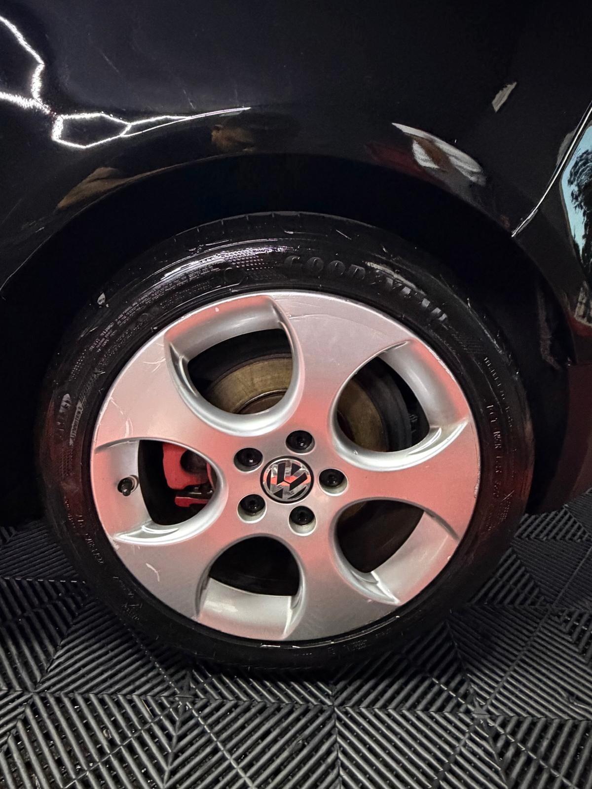Volkswagen Golf GTI 2.0 16V TFSI 3p.