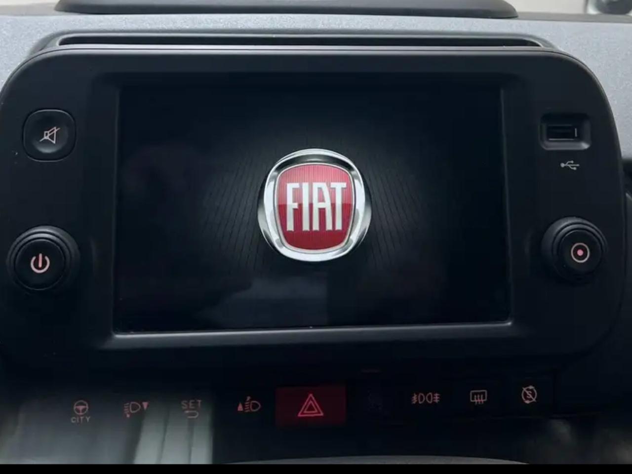 Fiat Panda Cross 1.0 FireFly S&S Hybrid Si Neopatentati