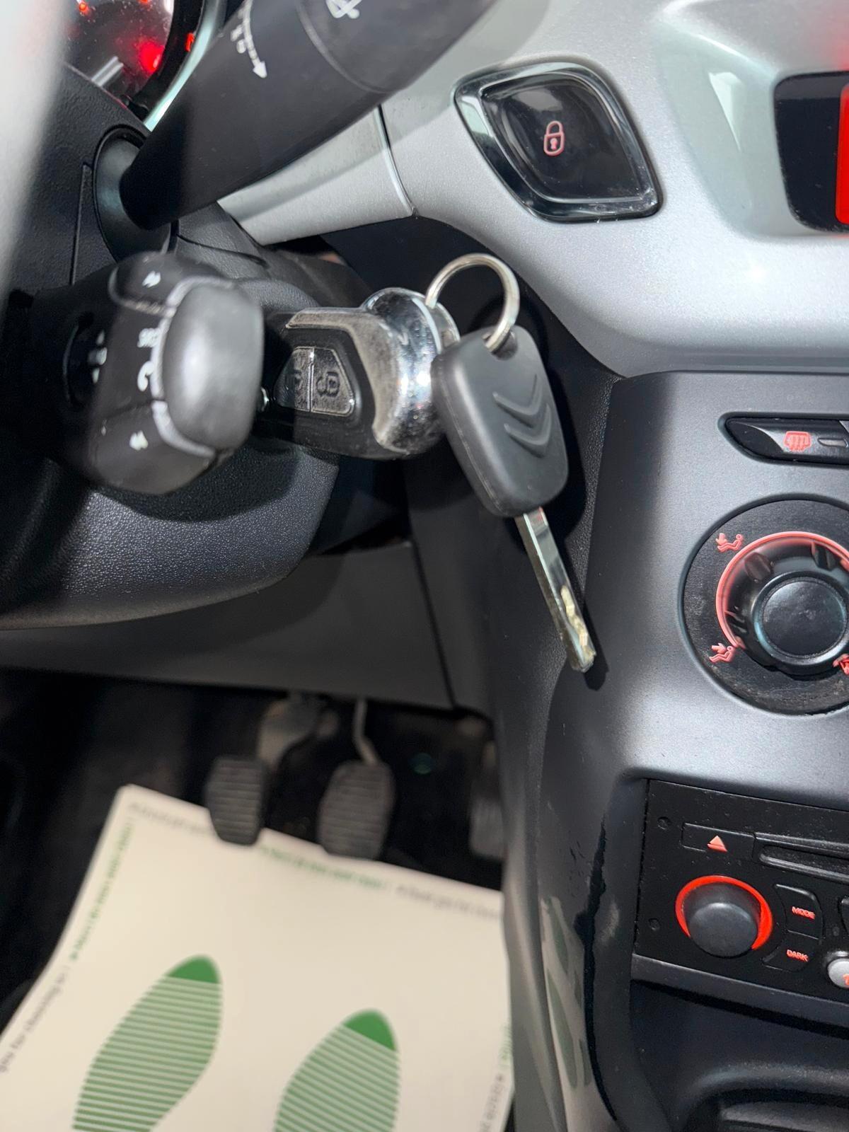 Citroen DS3 1.4 HDi 70 JUST BLACK OK NEOPATENTATI