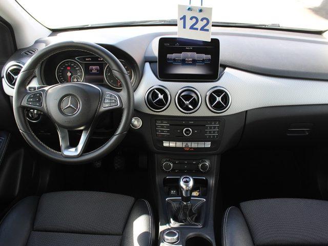 MERCEDES-BENZ B 180 D SPORT TECH