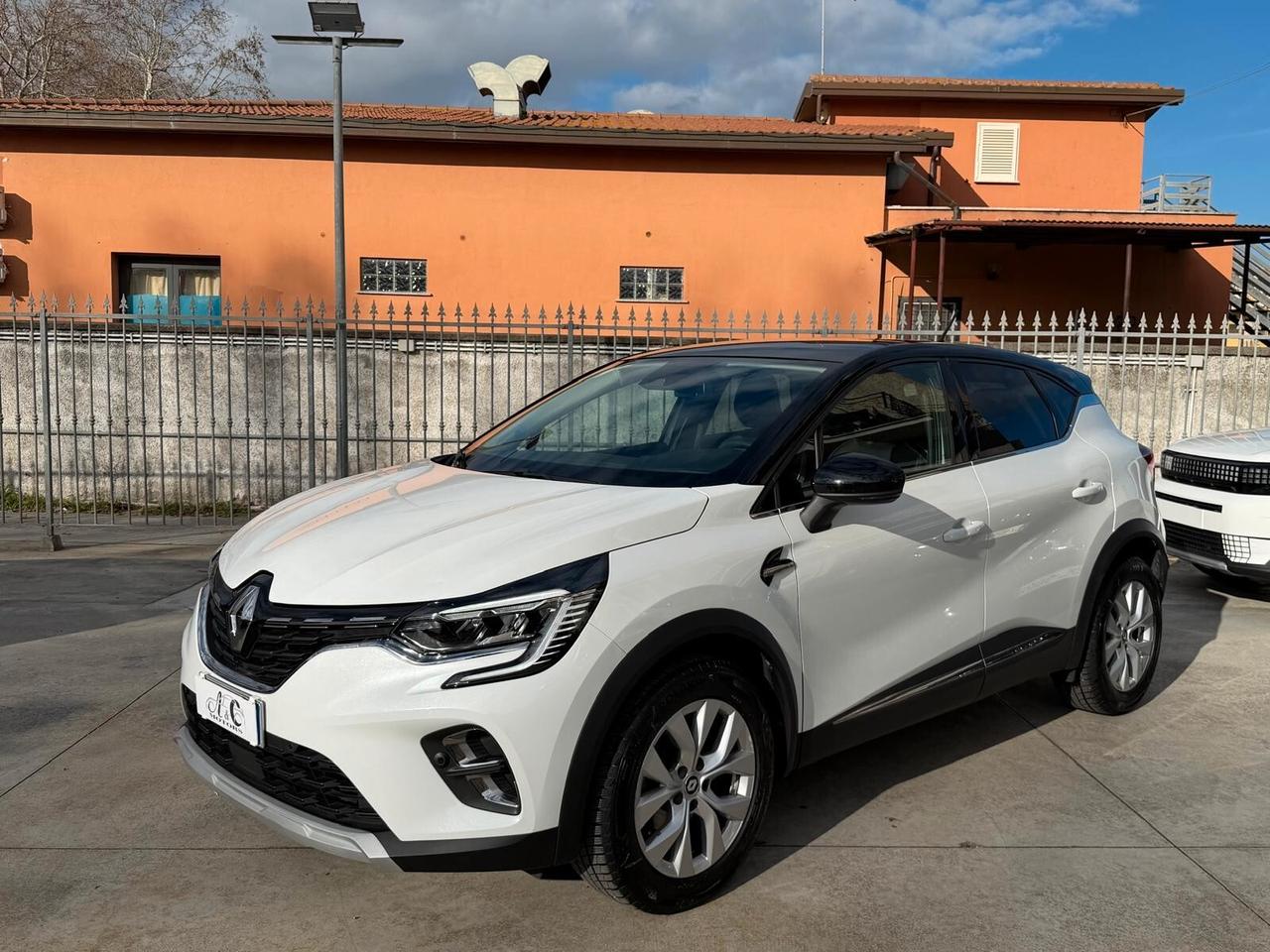 Renault Captur Mild Hybrid 140 CV Intens
