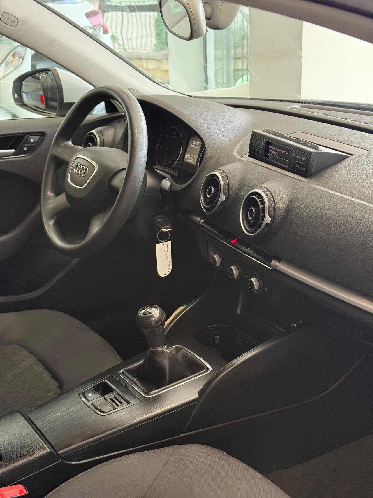 Audi A3 SPB 1.6 TDI ultra Attraction