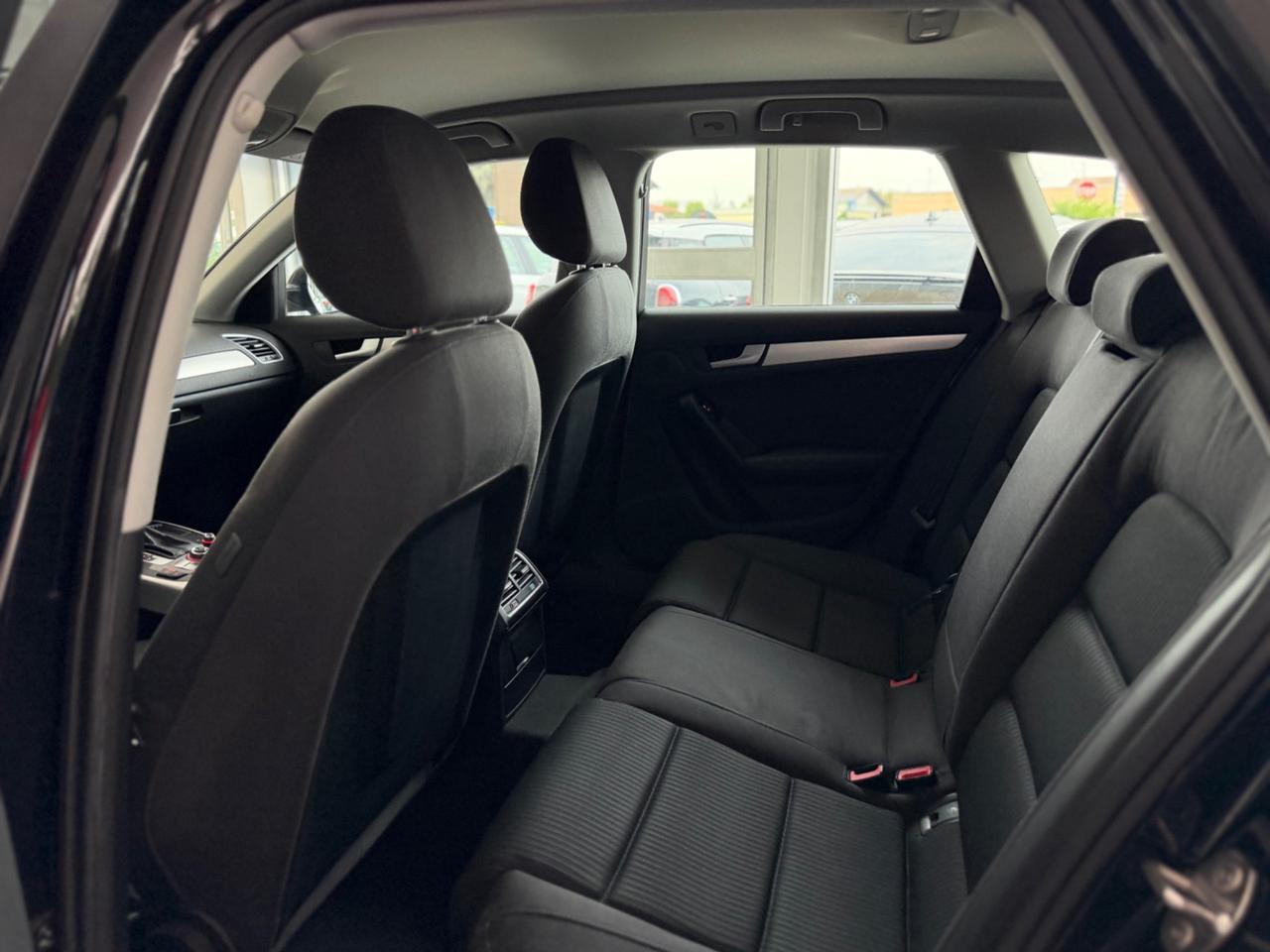 Audi A4 Avant 2.0 TDI 150 CV multitronic S-LINE E6