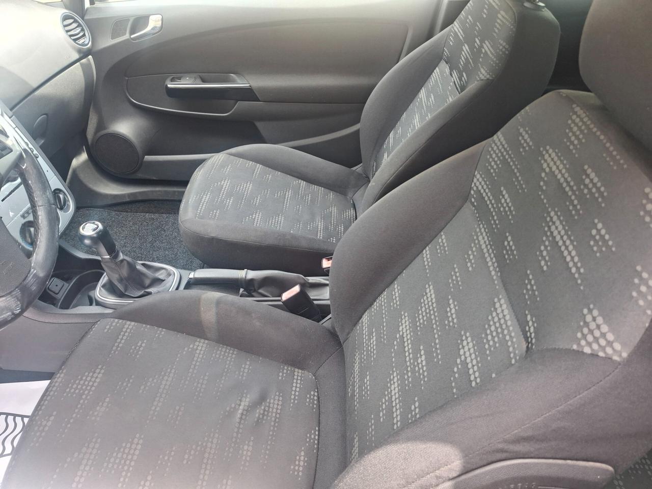 Opel Corsa 1.2 85CV 3 porte GPL-TECH Club