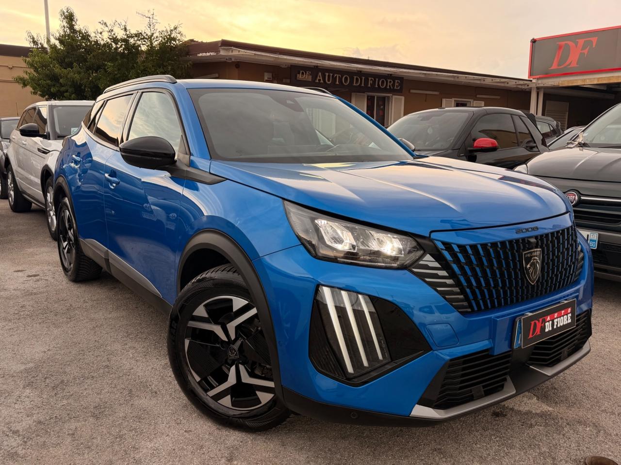Peugeot 2008 1.5 BlueHDi 130 EAT8 Allure navi cockpit