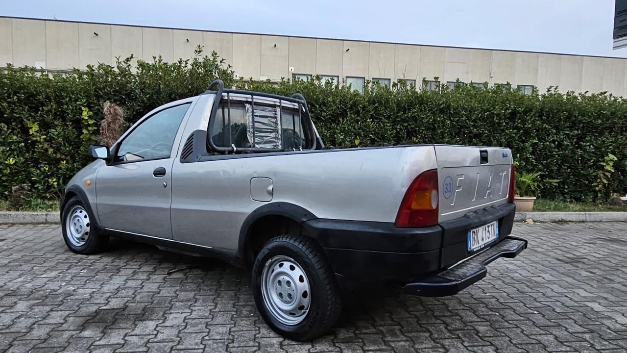 Fiat Strada 1.7 Pick-up Perfetta