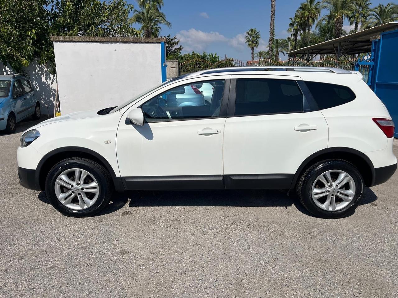 Nissan qashqai 1.5 dci -7 Posti -Tekna-11/2012