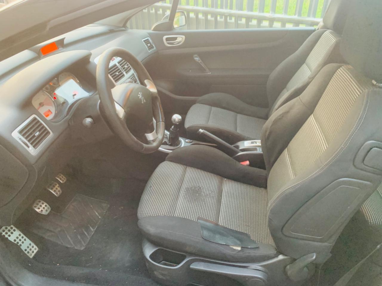 Peugeot 307 1.6 16V CC Tecno