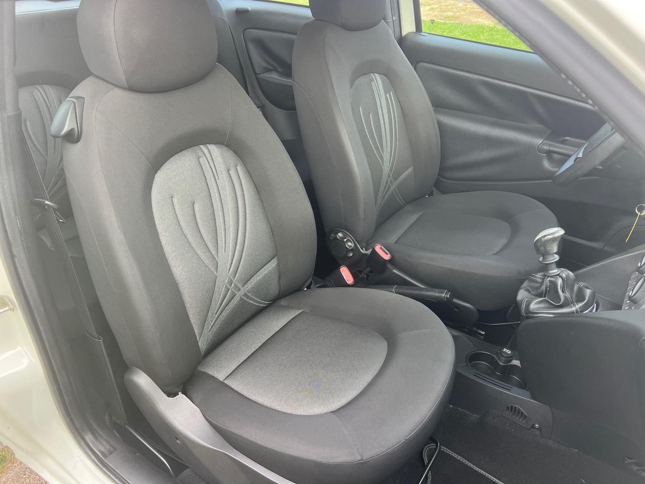 Lancia Ypsilon 1.2 69CV Unyca-2011"IMPECCABILE"