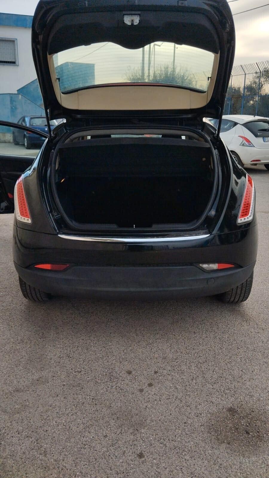 Lancia Delta 1.6 MJT DPF Selectronic Platino