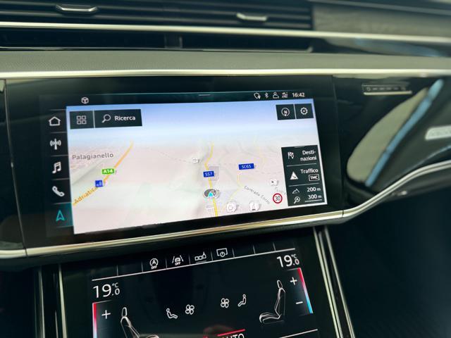 AUDI A8 50 TDI 286cv MHEV Quattro - Solo 25.400 km