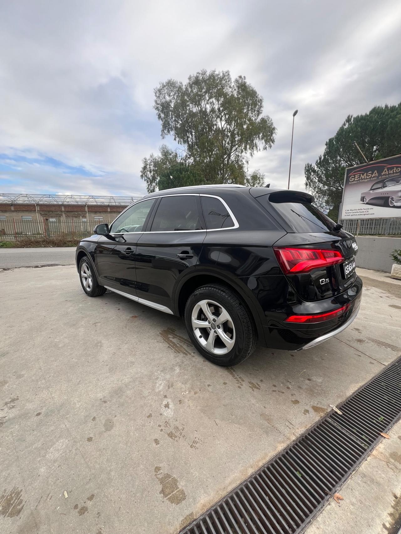 Audi Q5 2.0 TDI quattro S tronic Business Sport