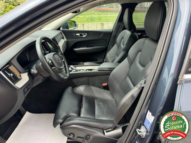 VOLVO XC60 B4 (d) AWD Inscription R.L.19" Sedili Pelle