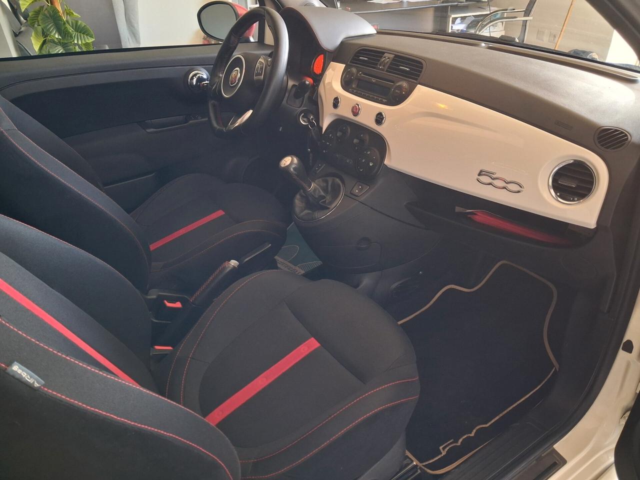 Abarth 500 1.4 Turbo T-Jet si accettano permute tetto panoramico apribile