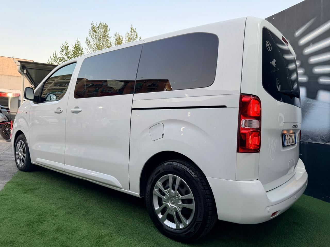 Citroen Spacetourer BlueHDi 115 S&S M Shine