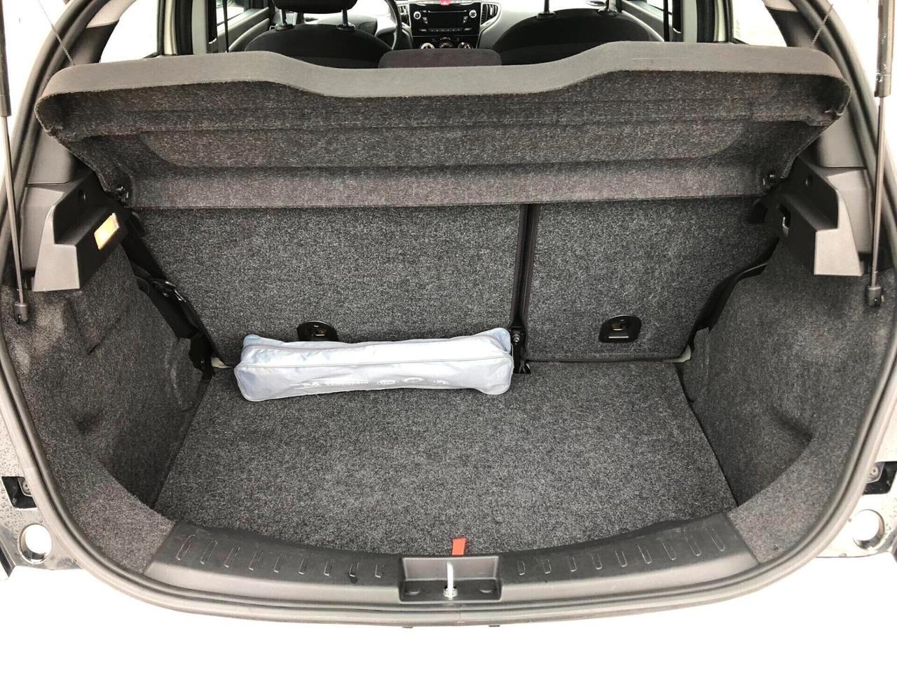 Lancia Ypsilon 1.3 MJT 16V 95 CV Gold 2012