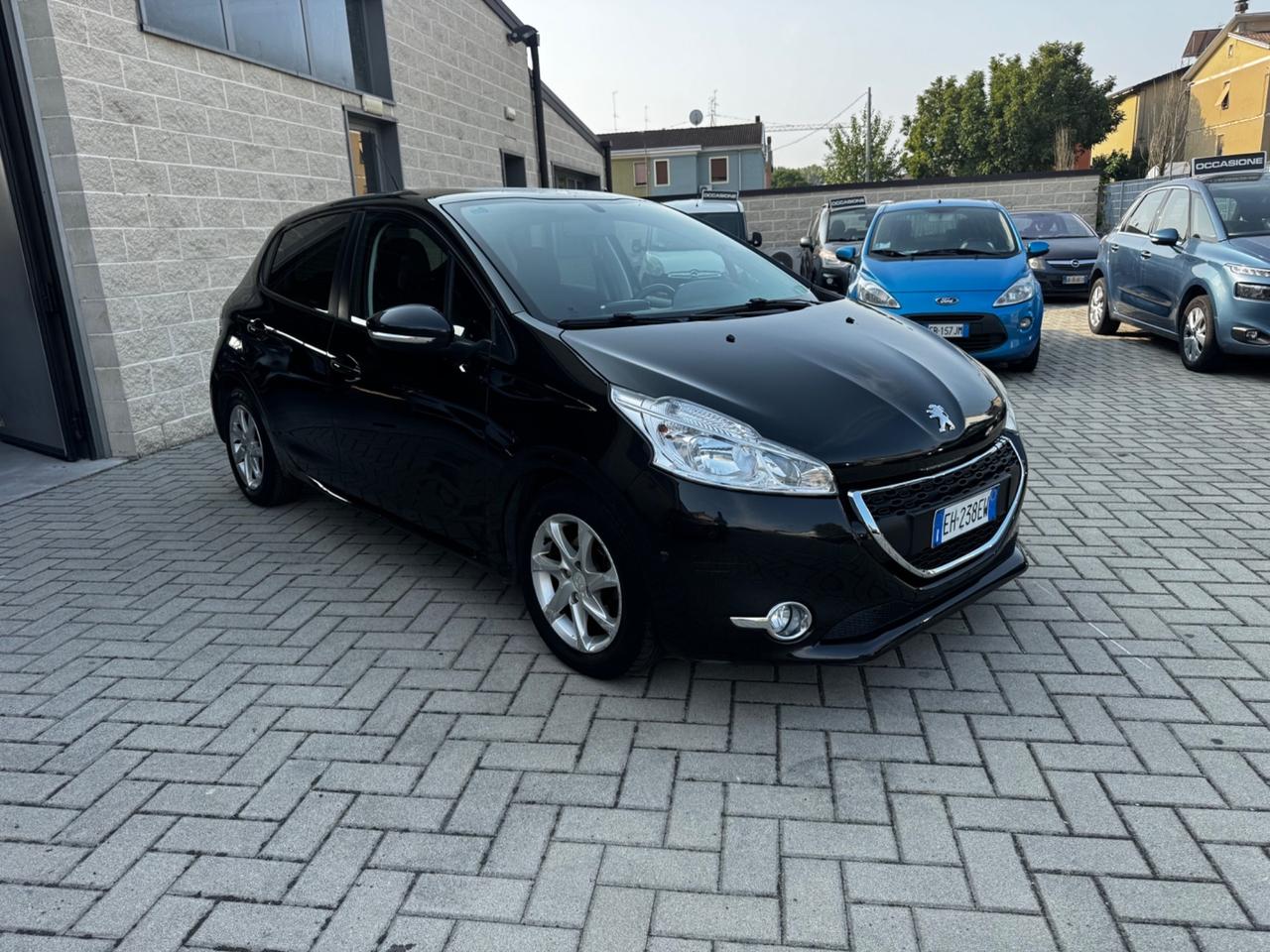 Peugeot 208 1.6 e-HDi 92 CV Stop&Start 5 porte Active