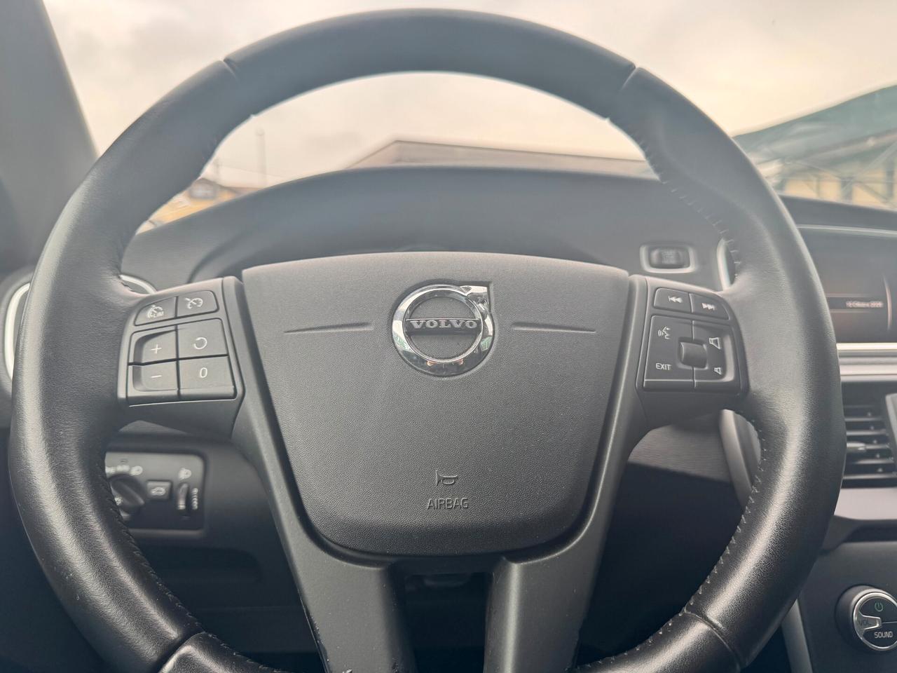 Volvo V40 Cross Country D2 Business Plus