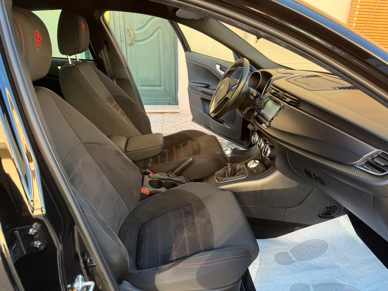 Alfa Romeo Giulietta 1.6 JTDm 120 CV veloce Carbon Look