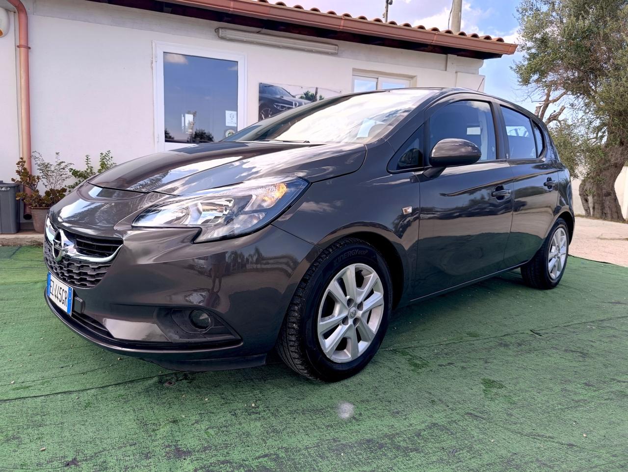 Opel Corsa 1.2 5 porte b-Color - 2015