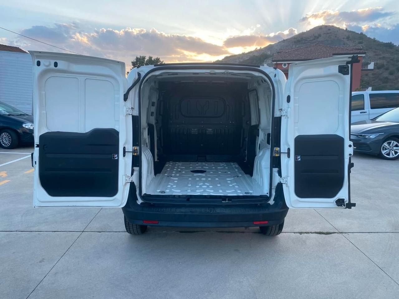 Fiat Doblò Maxi 1.6 Mjt 105 CV 2021
