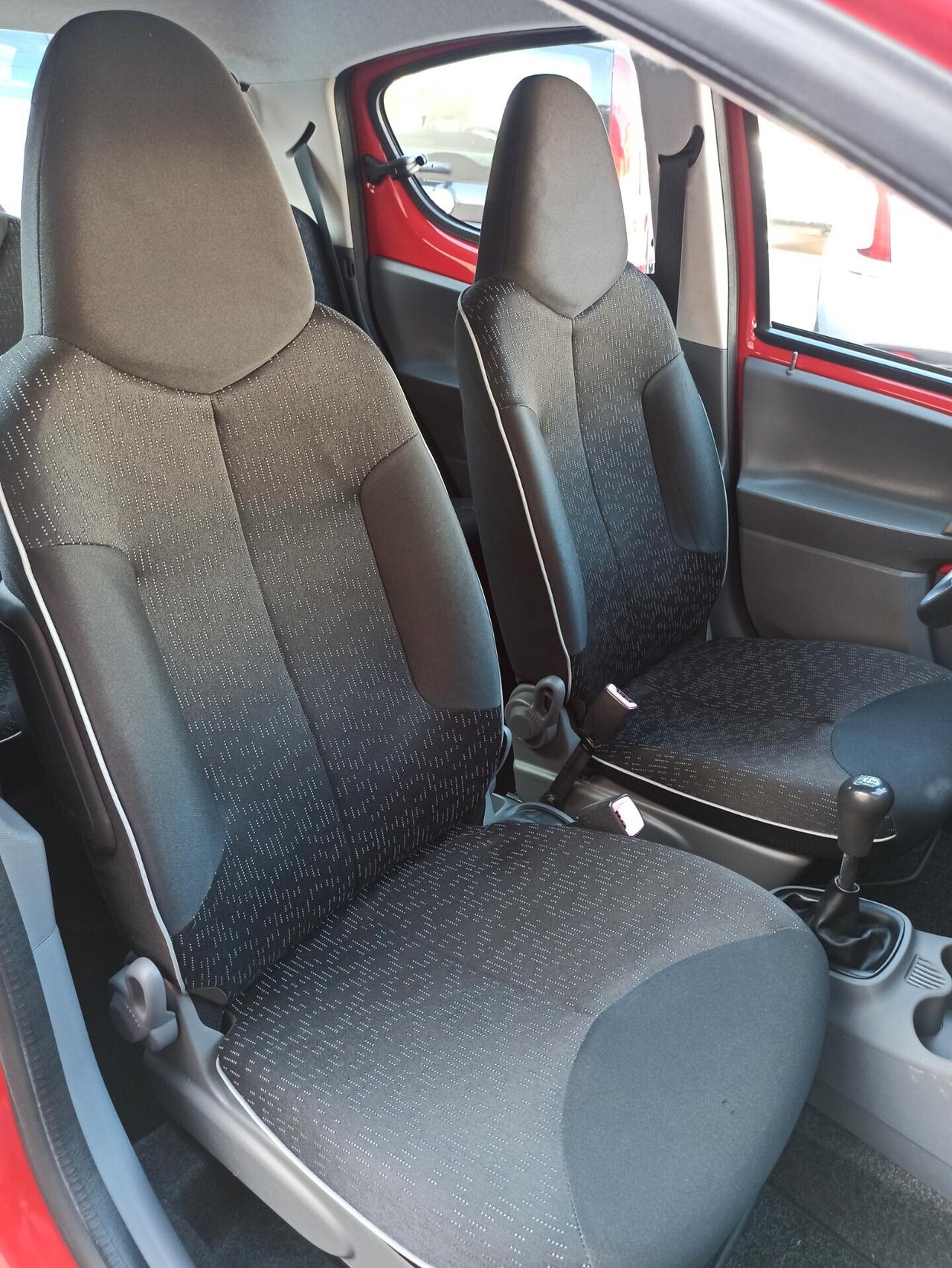 Peugeot 107 1.0 68CV 5p. Sweet Years
