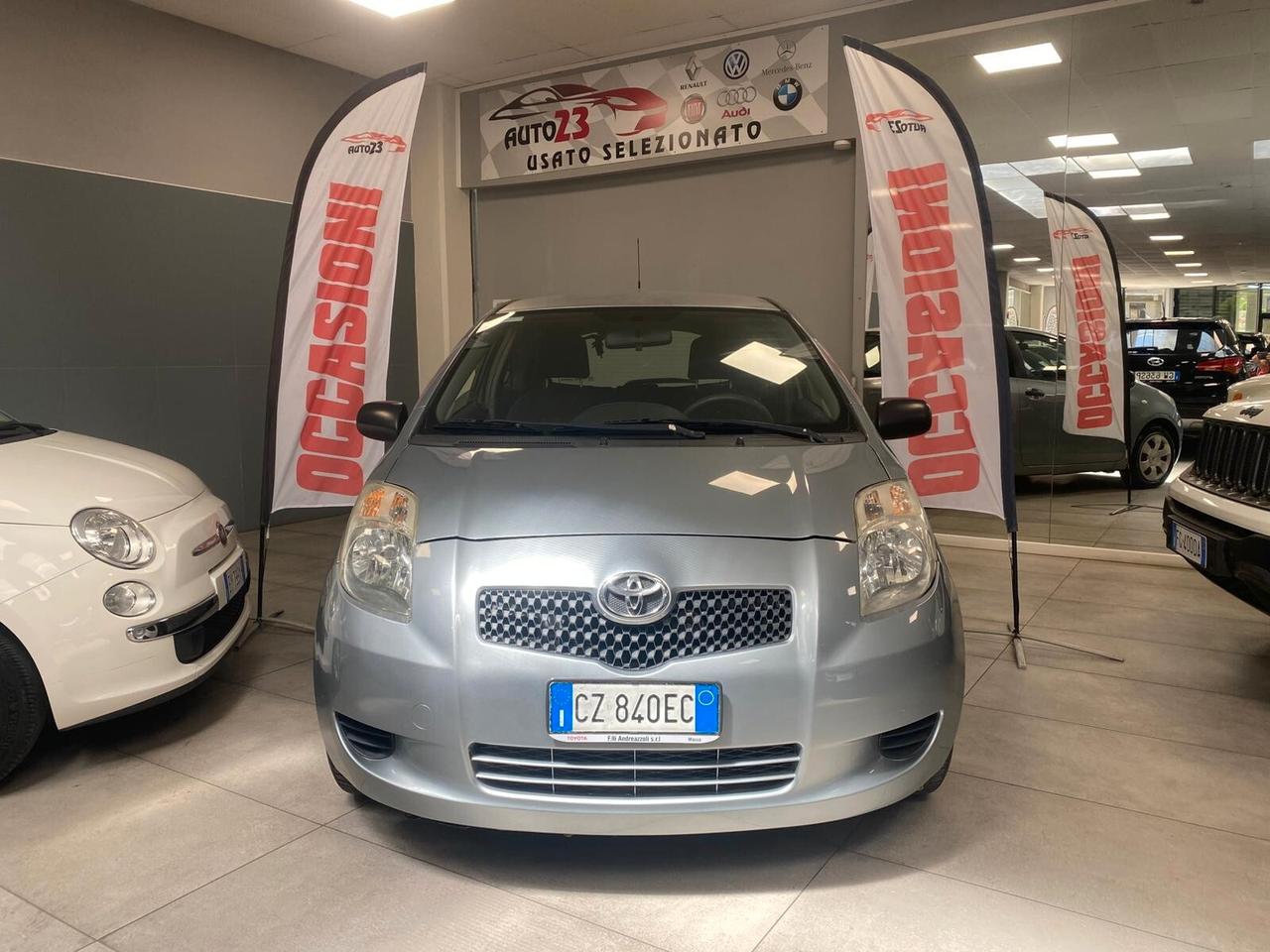 Toyota Yaris 1.0 3 porte