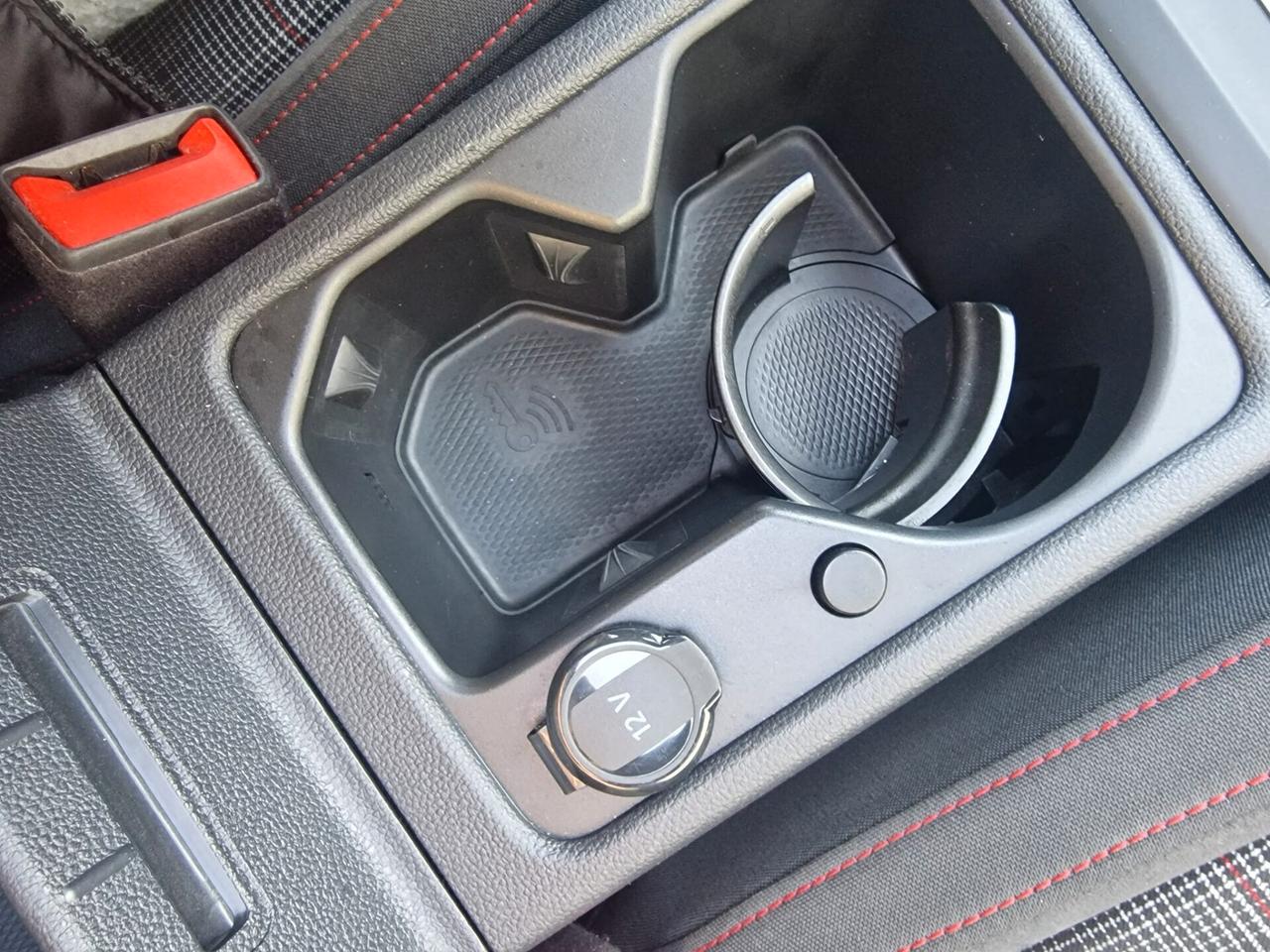 Golf GTI 2.0 TSI 245CV