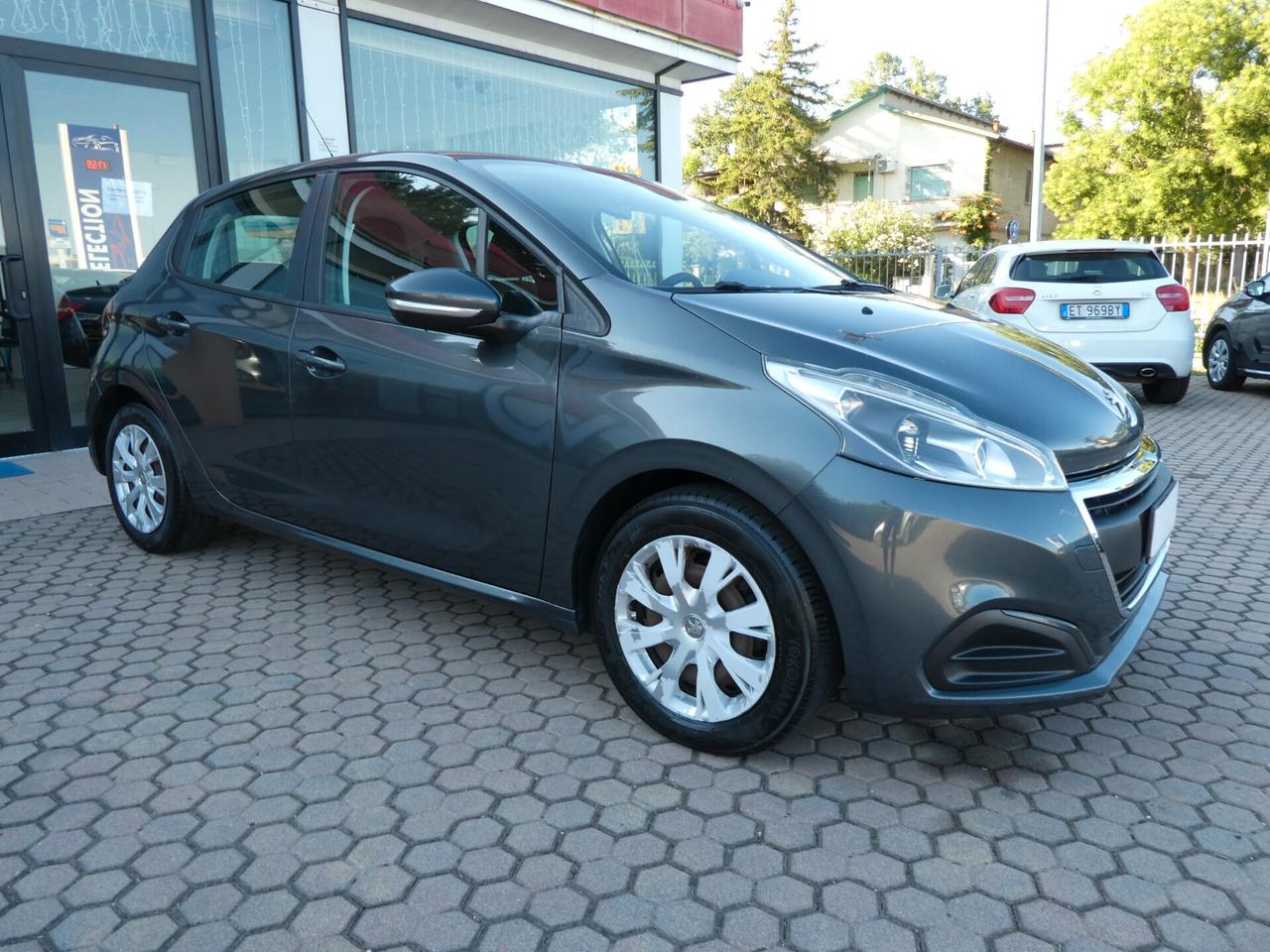 Peugeot 208 BlueHDi 75 Allure OK NEOPATENTATI