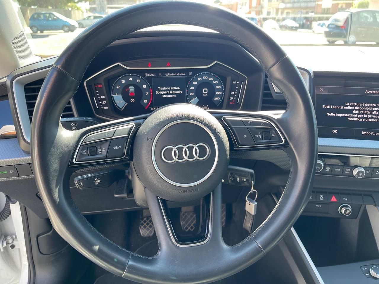 Audi A1 1.0 25 TFSI Admired #11605