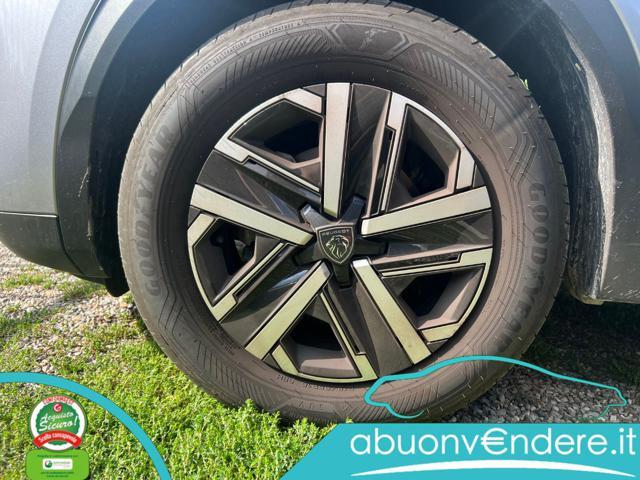 PEUGEOT 2008 PureTech 100 S&S Allure