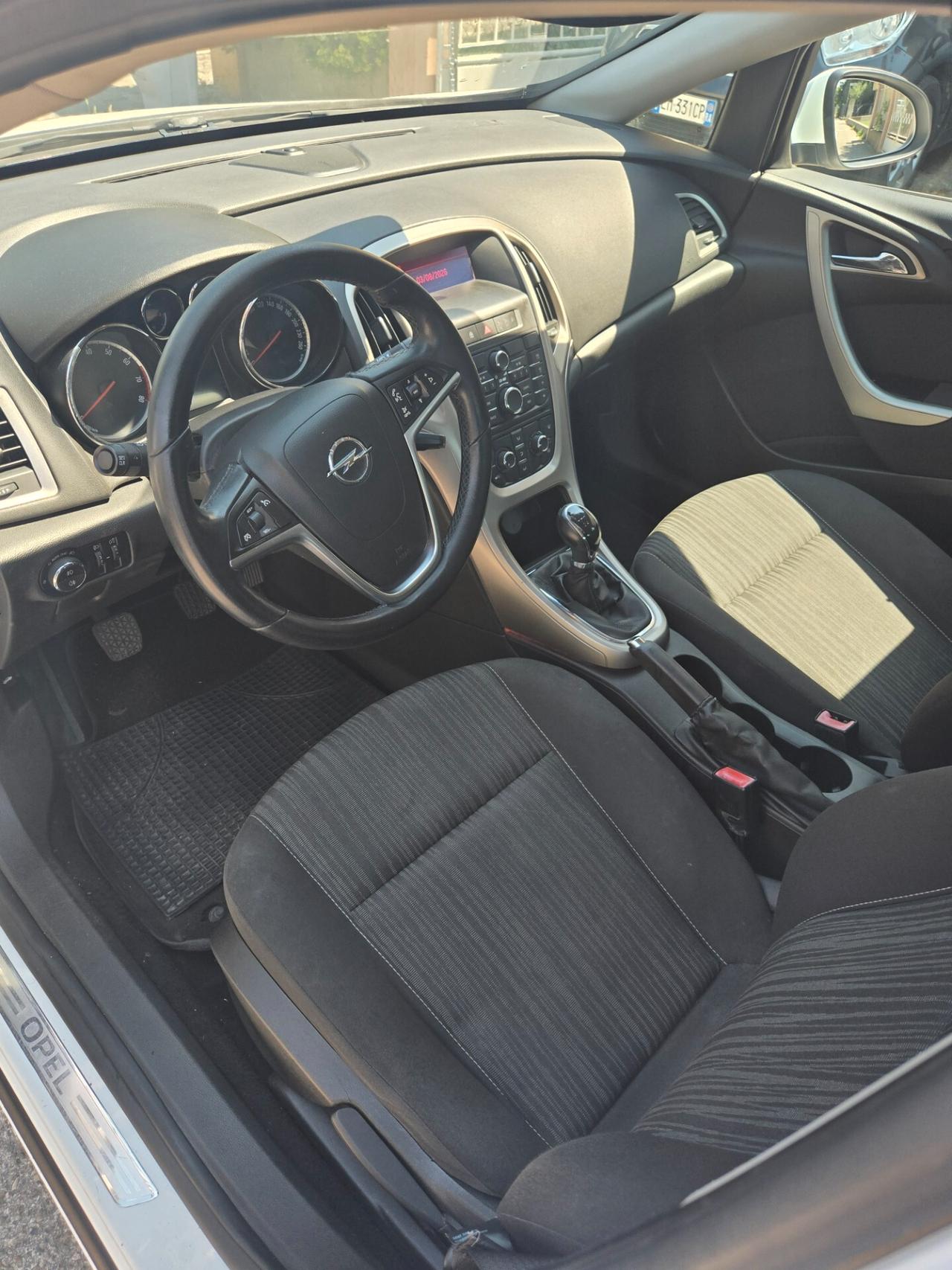 Opel Astra 1.4 16V Twinport 5 porte Enjoy