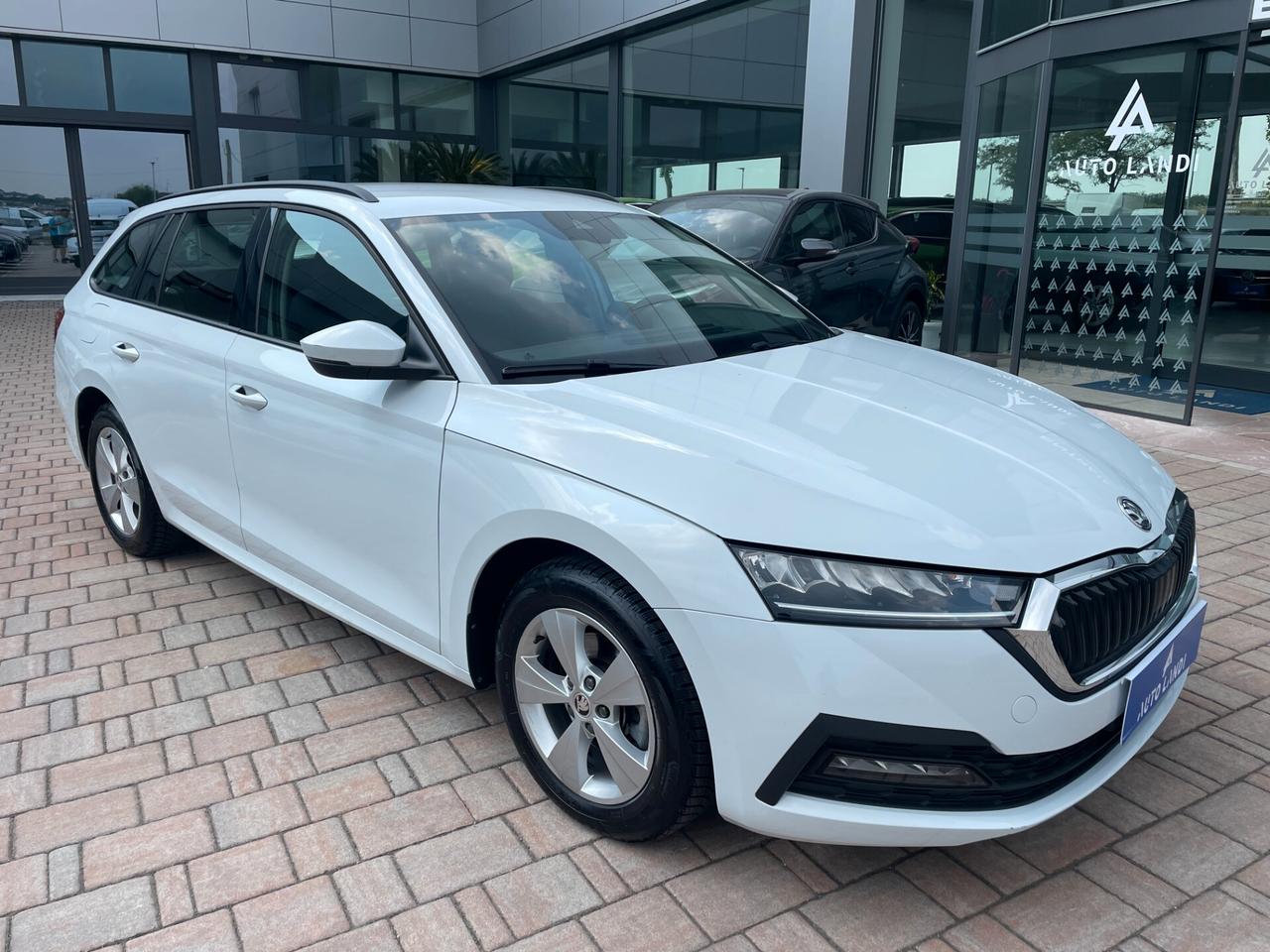 Skoda Octavia 2.0 TDI EVO SCR DSG Wagon Executive