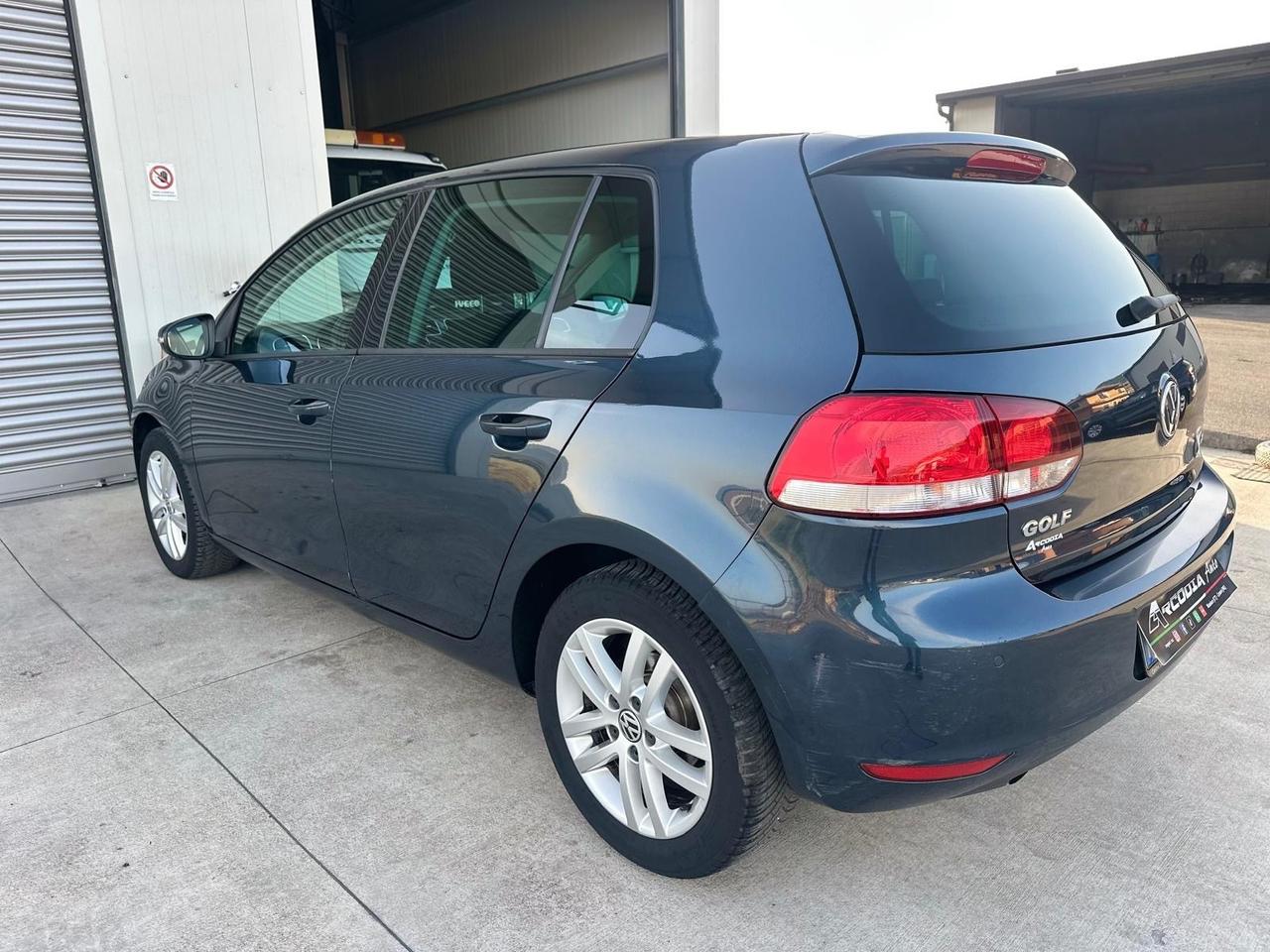 Volkswagen Golf 1.6 TDI DPF 5p. Highline