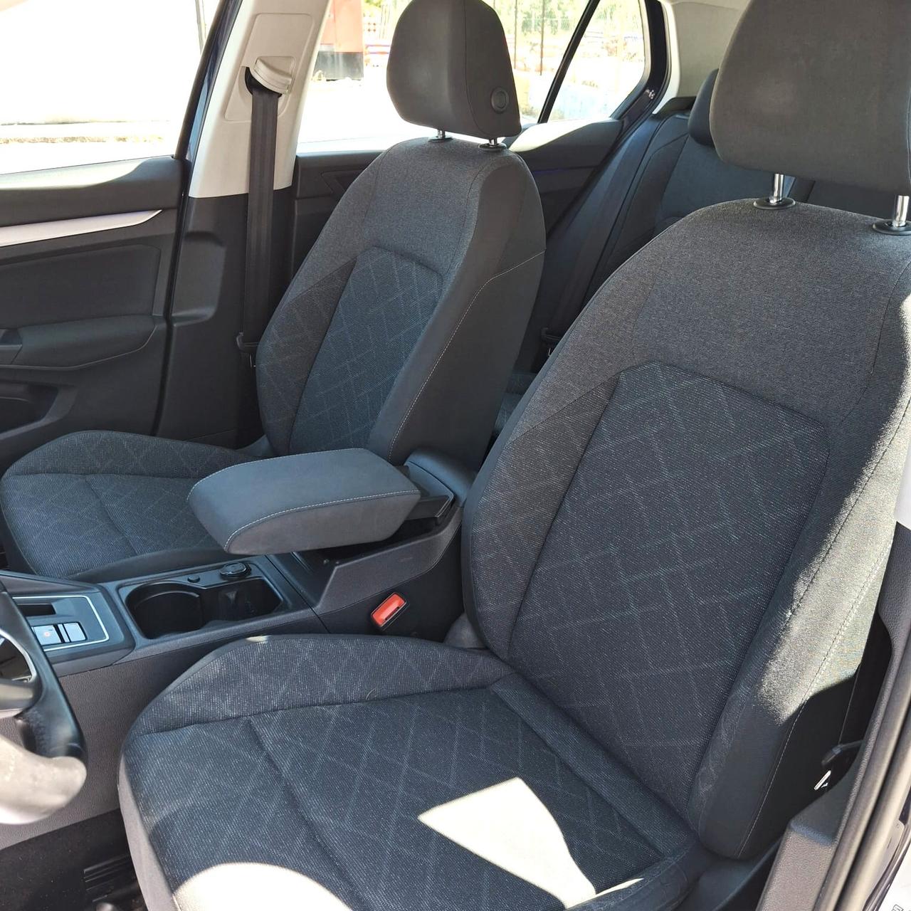 Volkswagen Golf 1.5 TGI DSG Life
