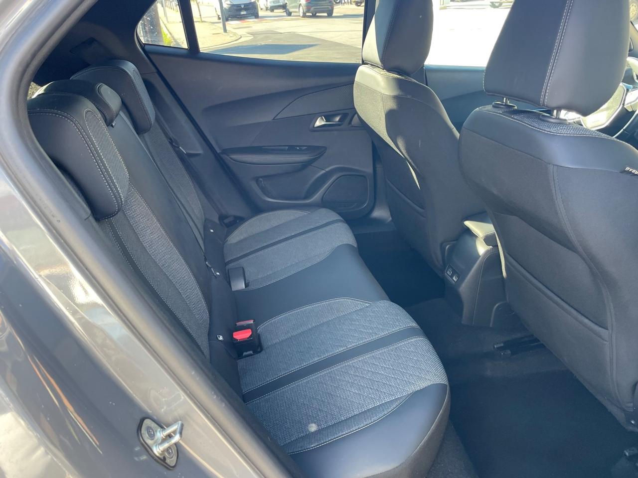 Peugeot 2008 PureTech 100 S&S Allure