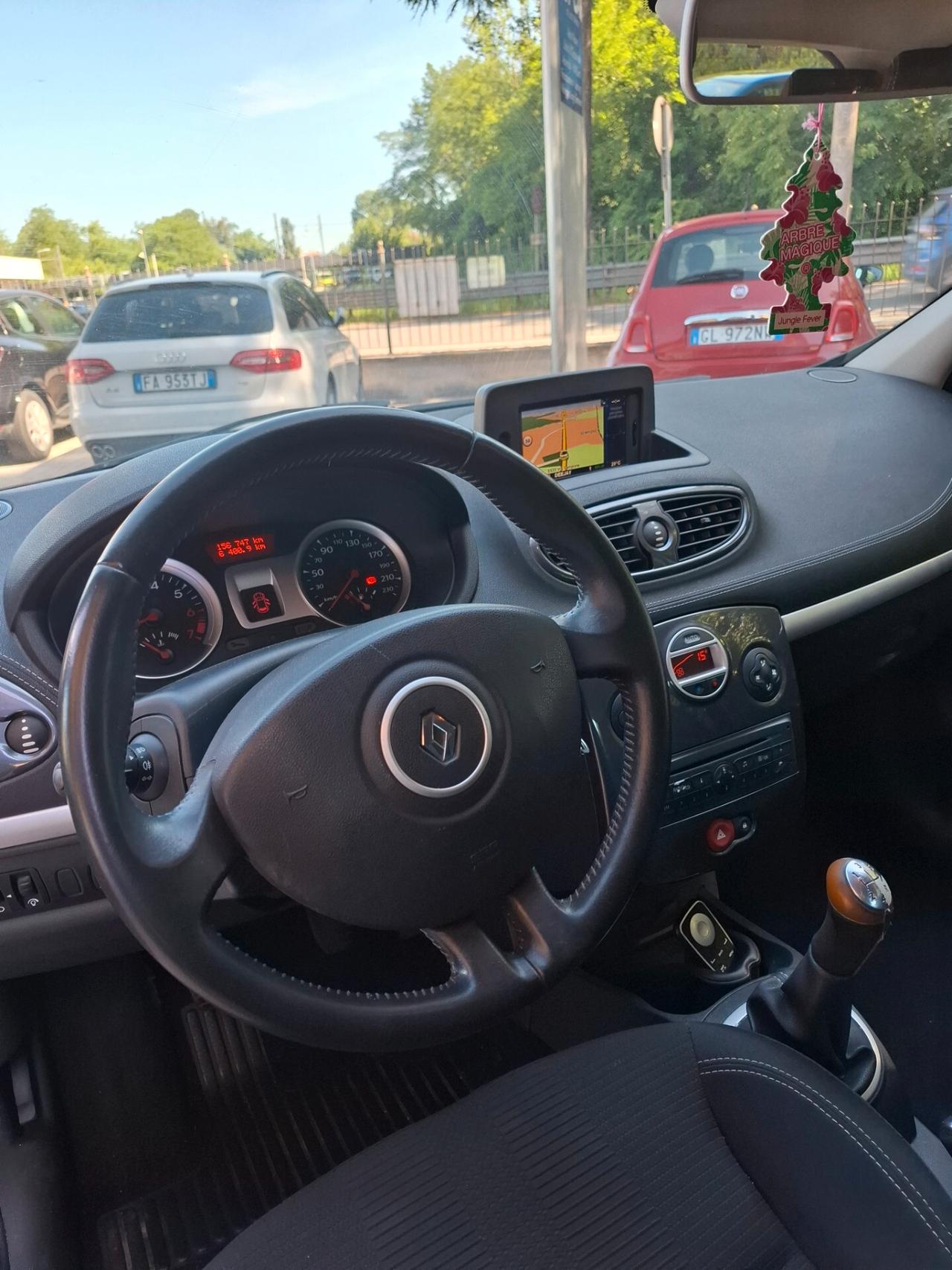 Renault Clio 1.2 16V 5 porte Dynamique
