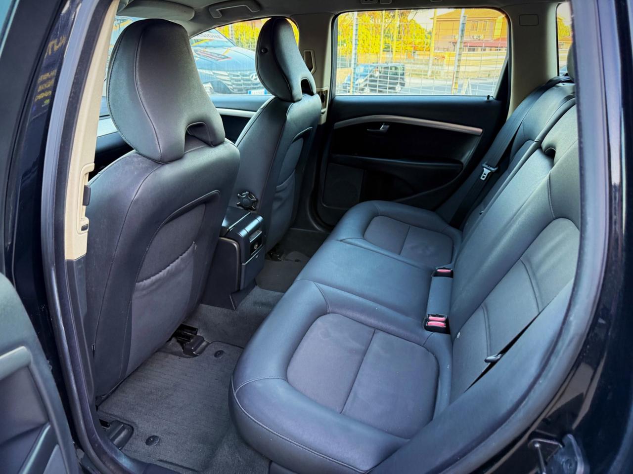 Volvo V70 2.4 D5 Summum Garanzia 12 Mesi