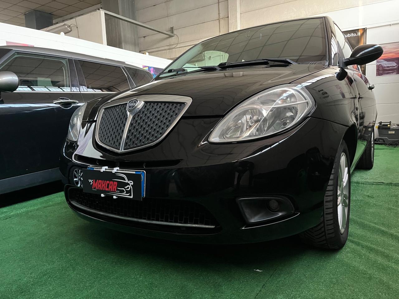 Lancia Ypsilon 1.4 Modamilano