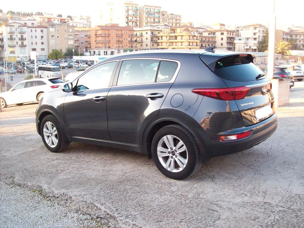 KIA SPORTAGE 1.7 CRDI 2WD COOL "2016"