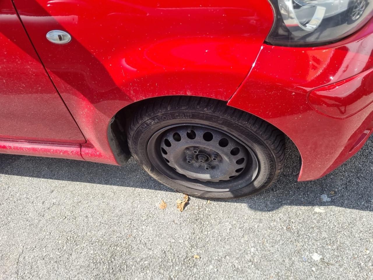 Toyota Aygo 1.0 12V VVT-i 3 porte Active Connect