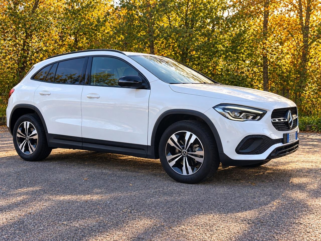 Mercedes-benz GLA 200 Mercedes Automatic Sport 163 CV Navi