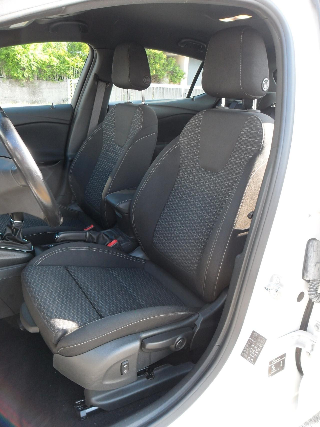 Opel Astra 1.6 CDTi 5 porte Dynamic