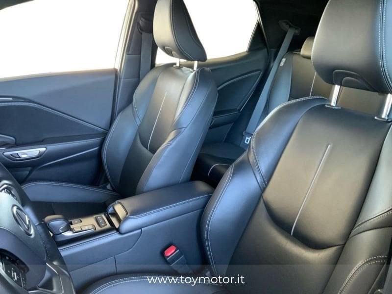 Lexus LBX Hybrid Relax