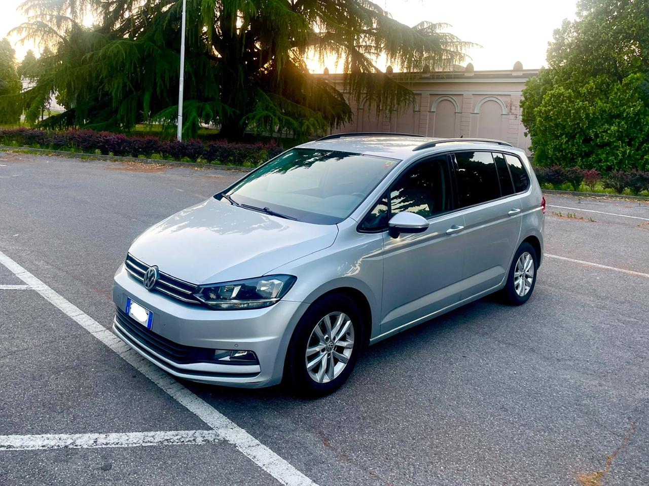 Volkswagen Touran 1.6 TDI Business BlueMotion Technology