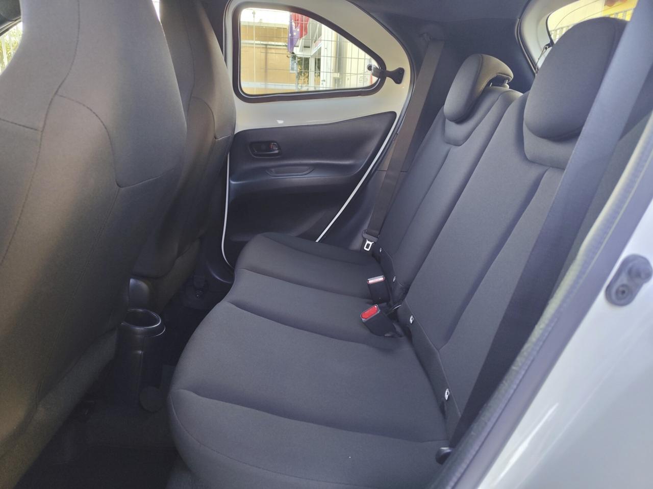 Toyota Aygo X 1.0 VVT-i 72 CV 5 porte Active S-CVT